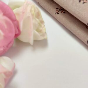 100cm Viscosa Flores Almínica Taupe Retales