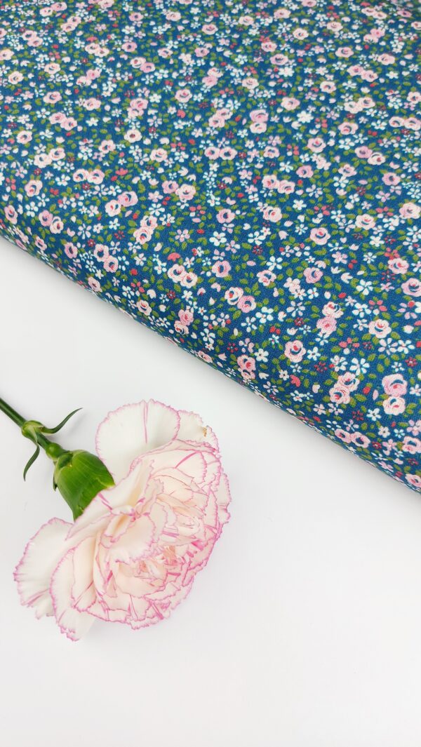 Popelín Flores Cielo de Rosas