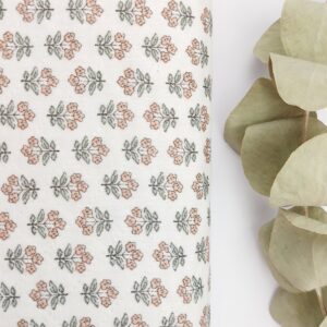 Gasa Acolchada Flores del Campo 4 Capas con Pespuntes Rombos Doble Gasa/ Bámbula Gasa Acolchada Flores del Campo 4 Capas con Pespuntes Rombos