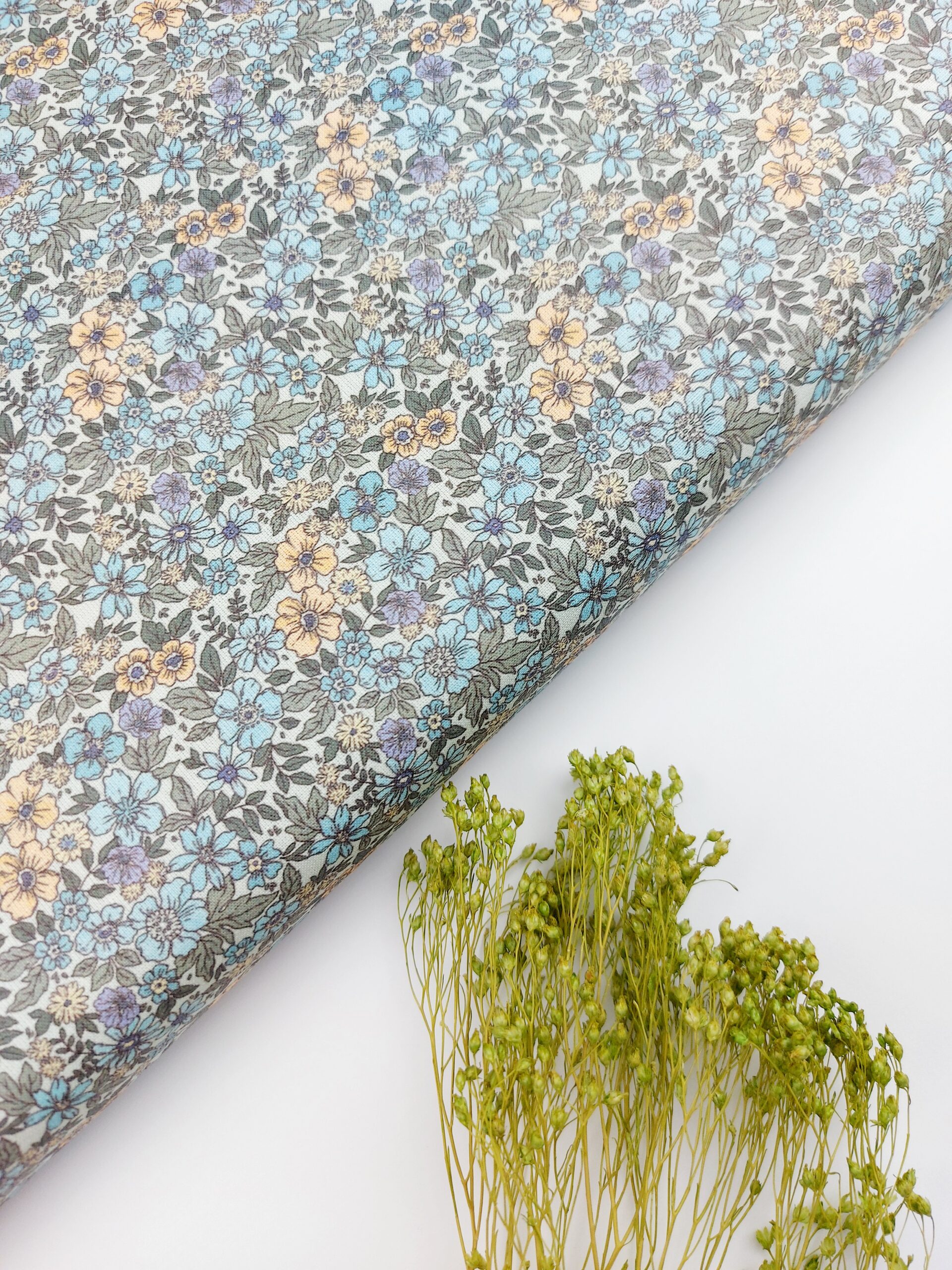 🌿Popelín Flores “Hazel Sky”🌿 Popelín 🌿Popelín Flores “Hazel Sky”🌿