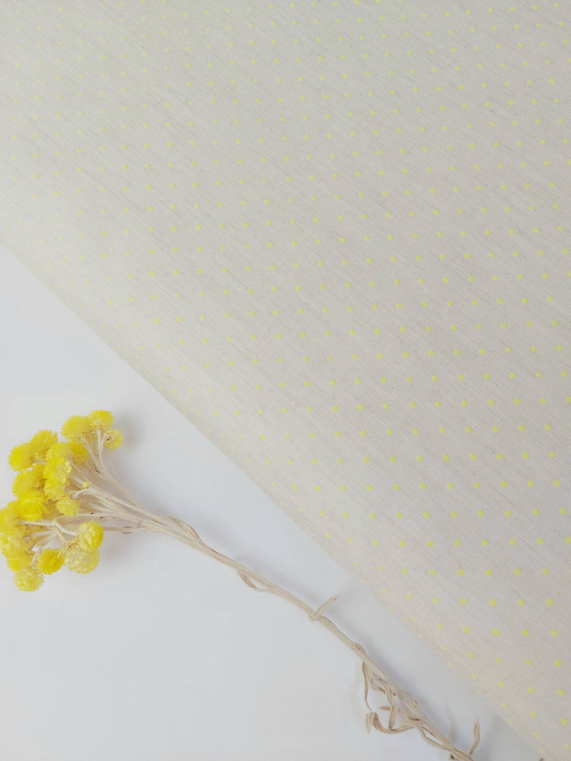 Popelín Mini Topos Flúor Amarillo Crema de Limón Popelín Popelín Mini Topos Flúor Amarillo Crema de Limón